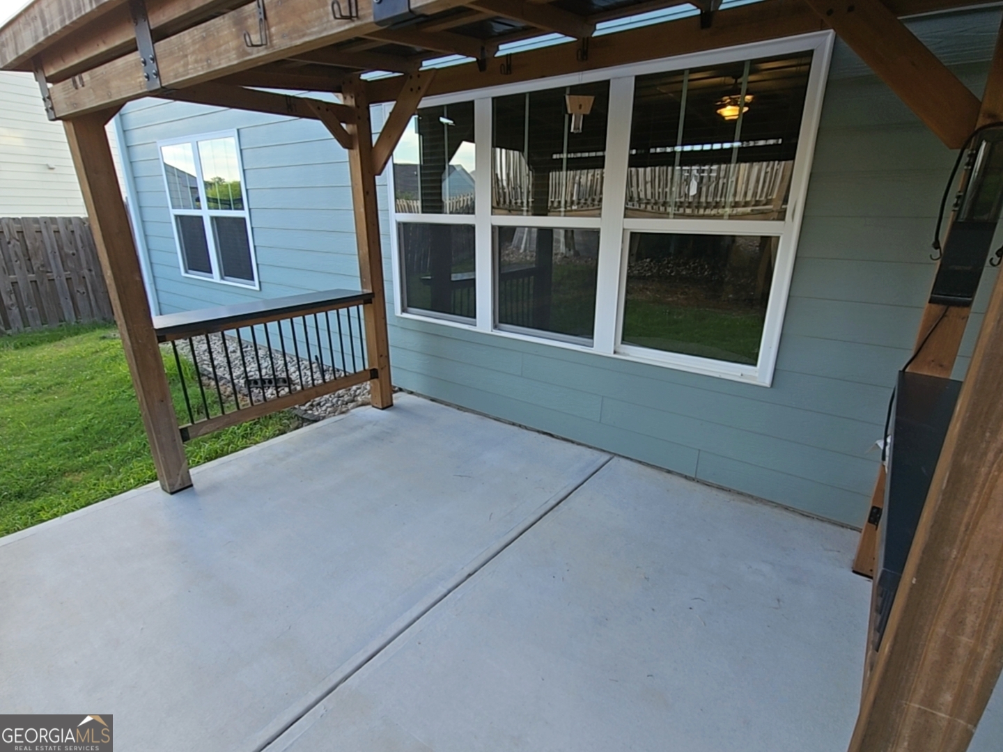 131 Pebble Lane Property Photo 11