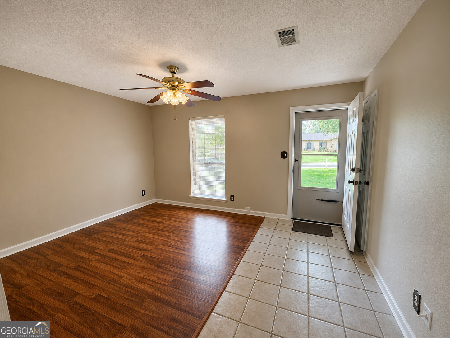 2892 Haddon Drive Property Photo 3
