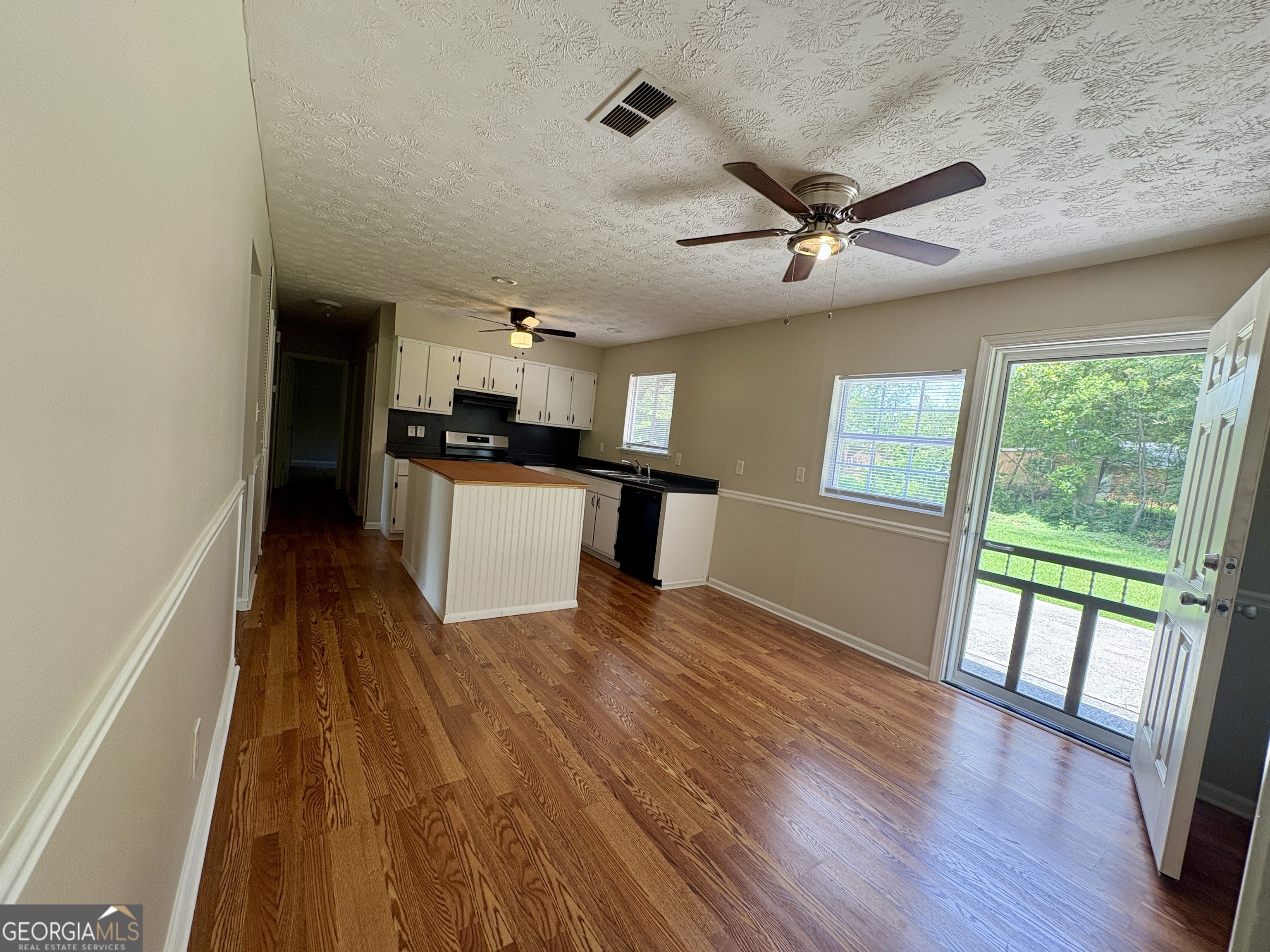 2892 Haddon Drive Property Photo 7