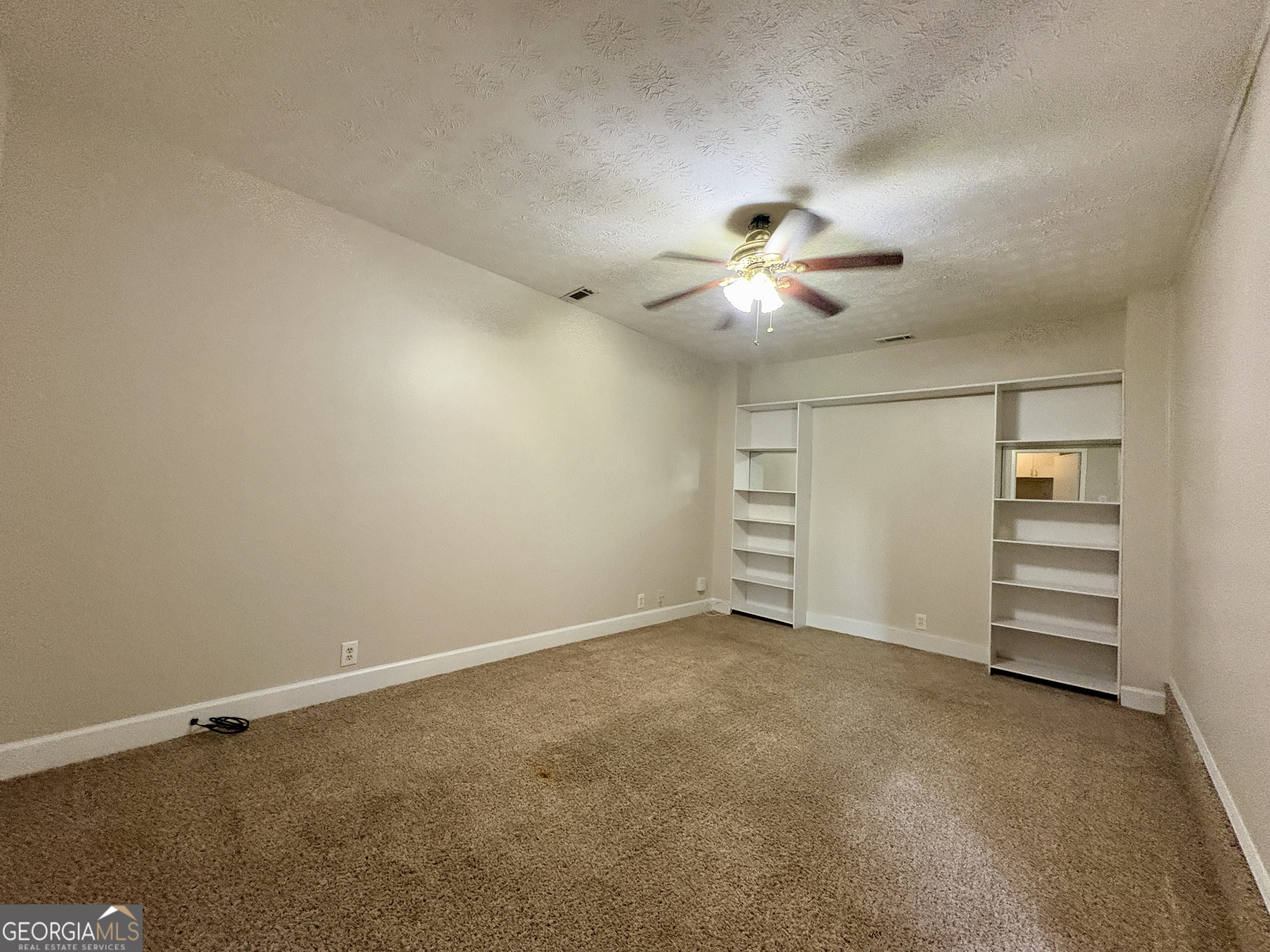 2892 Haddon Drive Property Photo 9