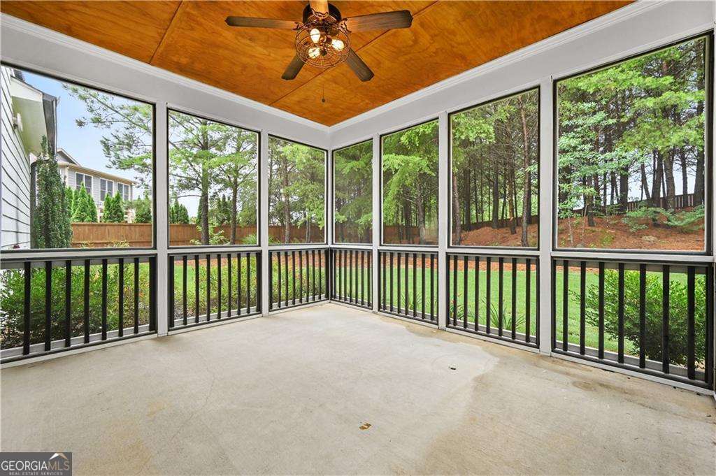 450 Parkbrook Way Property Photo 6