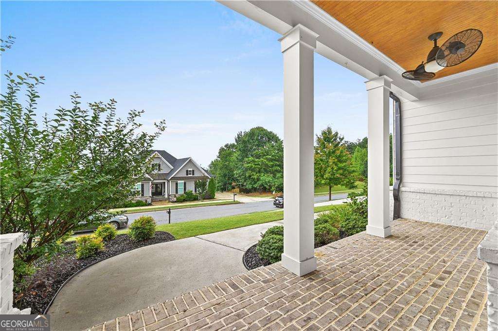 450 Parkbrook Way Property Photo 8