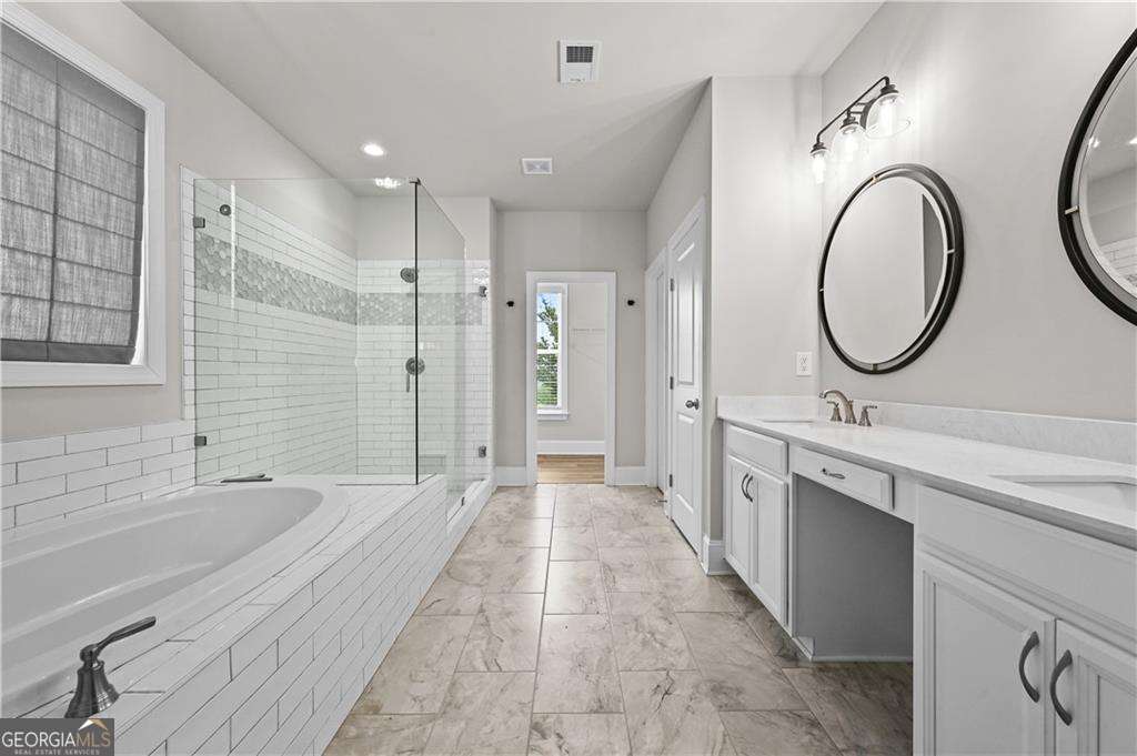 450 Parkbrook Way Property Photo 28