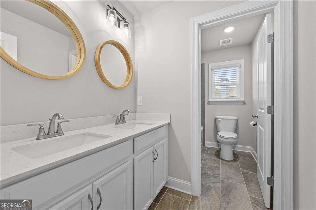 450 Parkbrook Way Property Photo 38