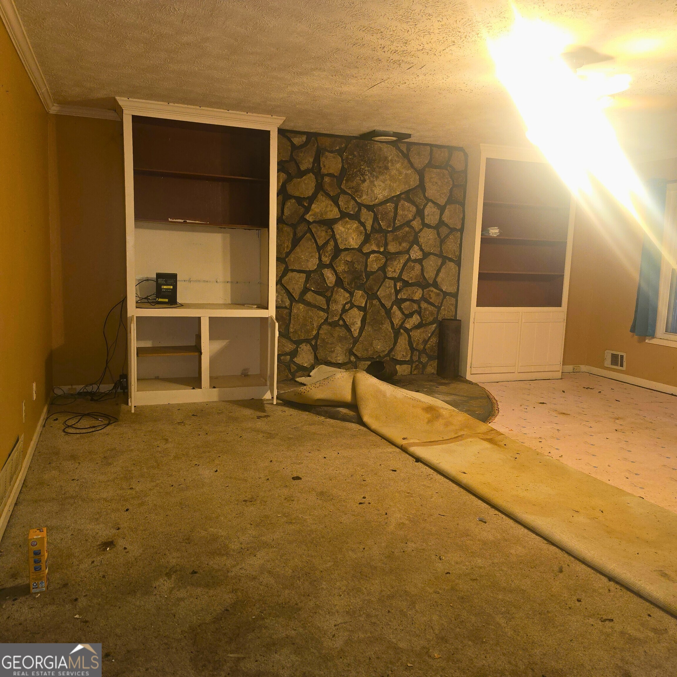 585 Lee Drive Property Photo 15