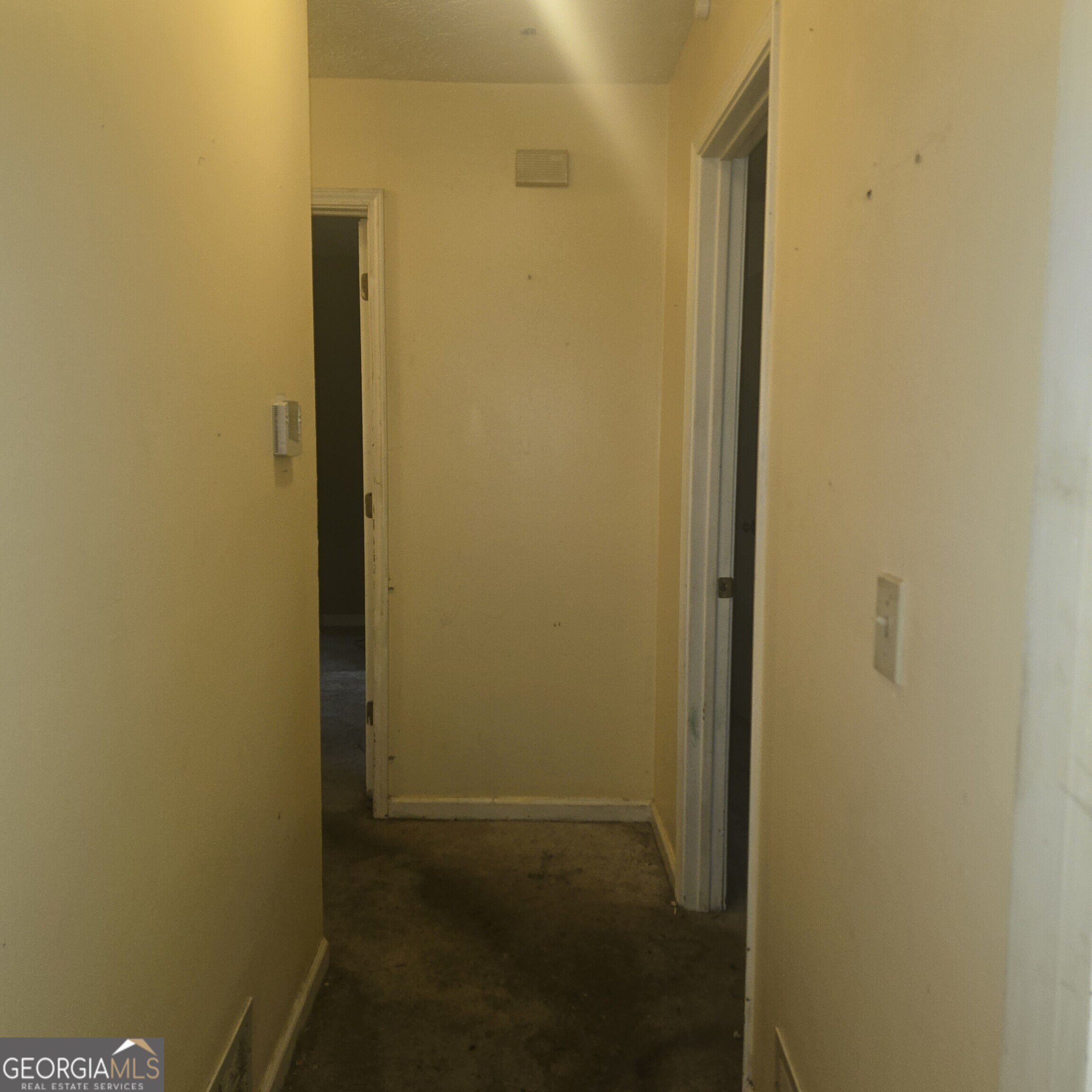 585 Lee Drive Property Photo 17