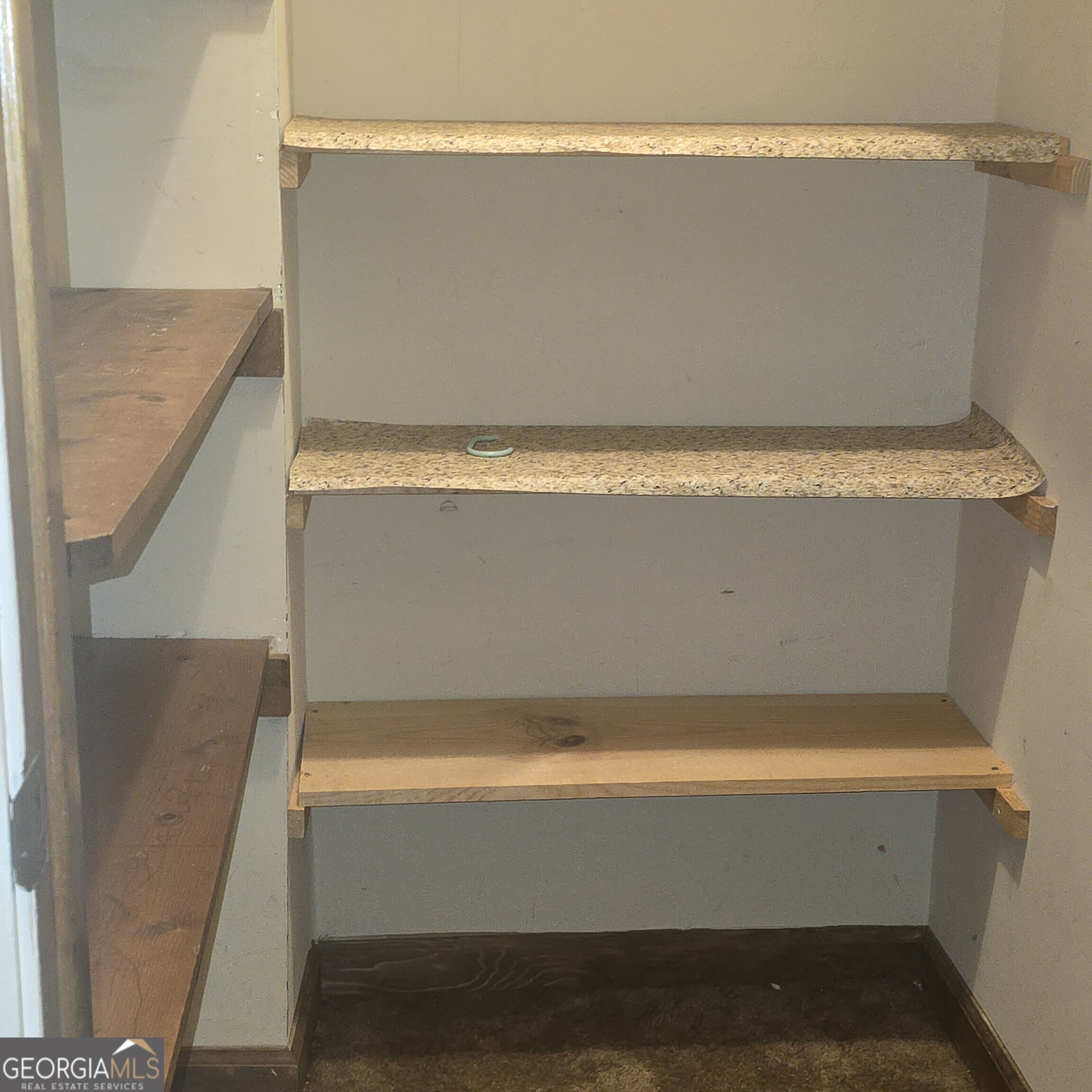 585 Lee Drive Property Photo 20