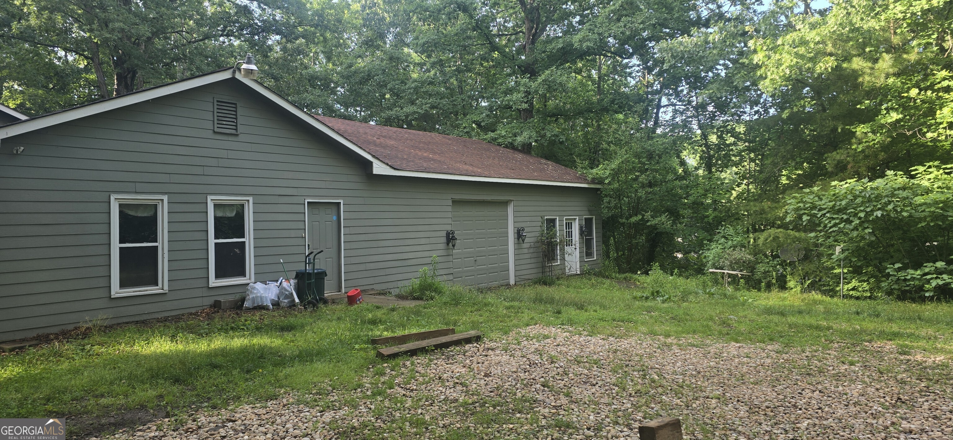 585 Lee Drive Property Photo 31
