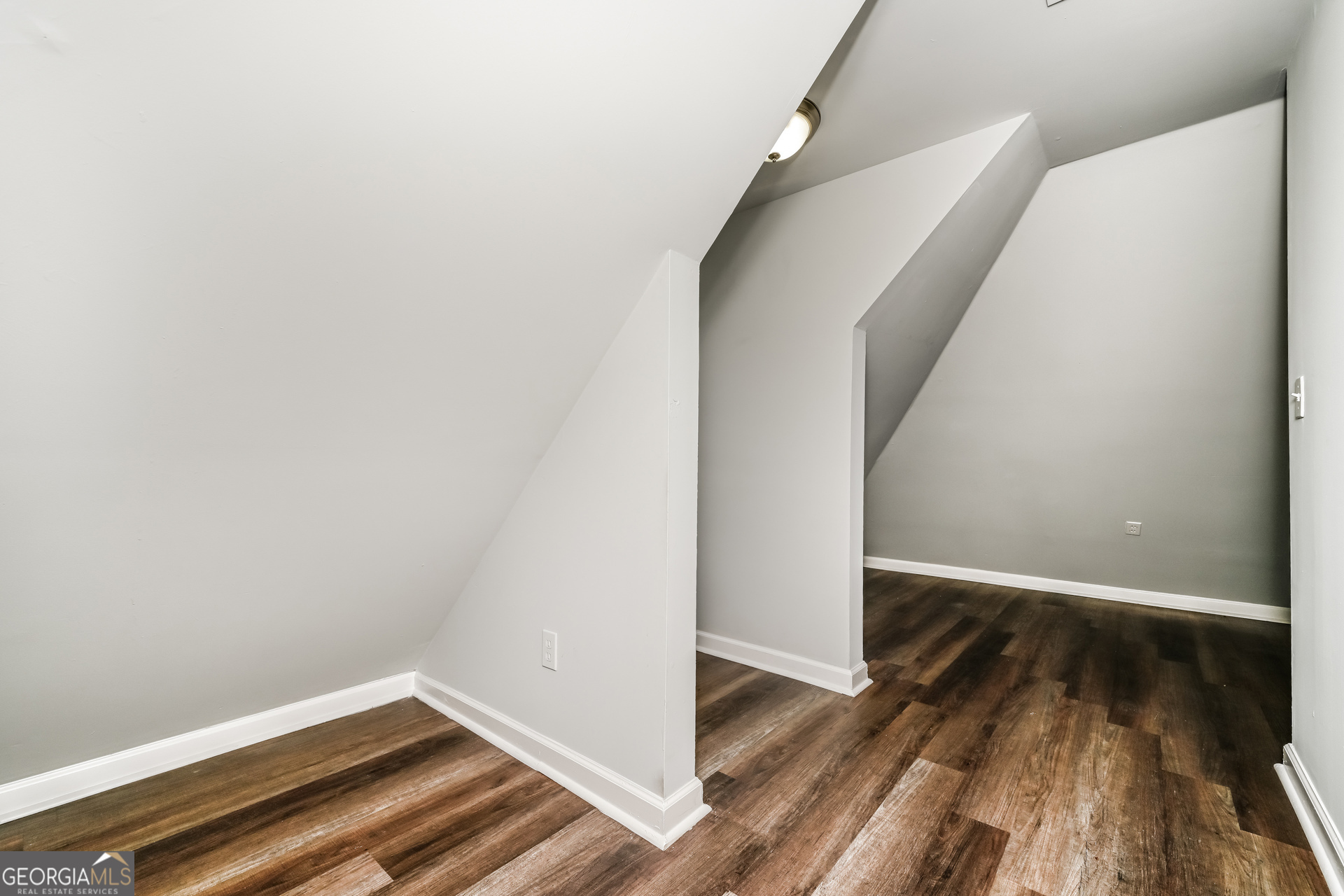 20 Wisteria Boulevard Property Photo 15