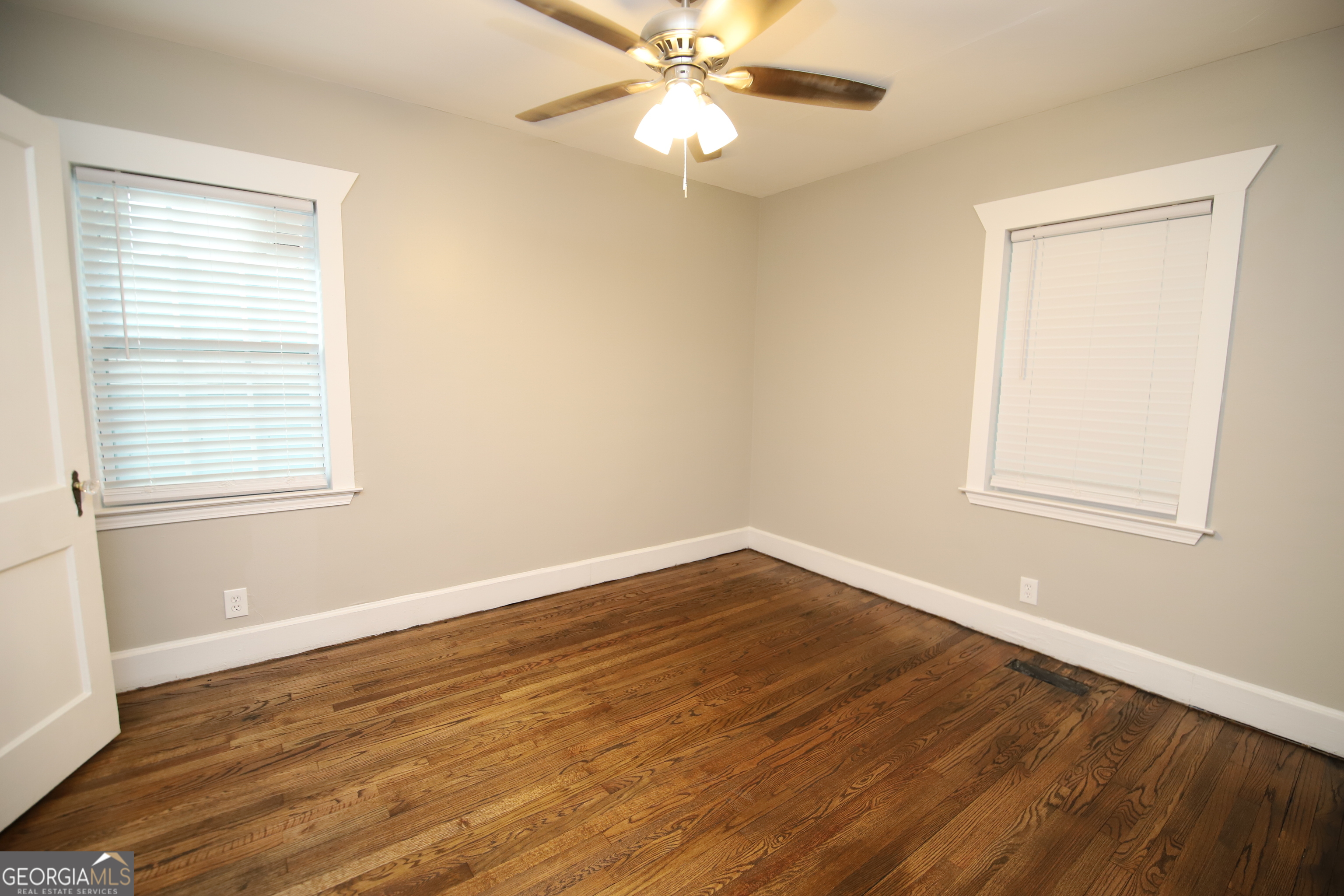 112 Saynor Circle Property Photo 5