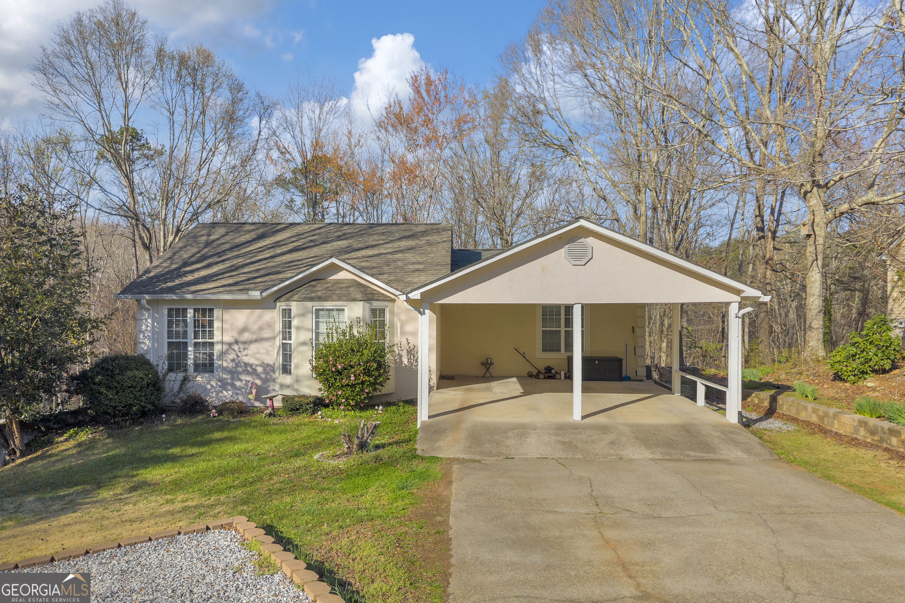 415 Ivory Drive Property Photo 1