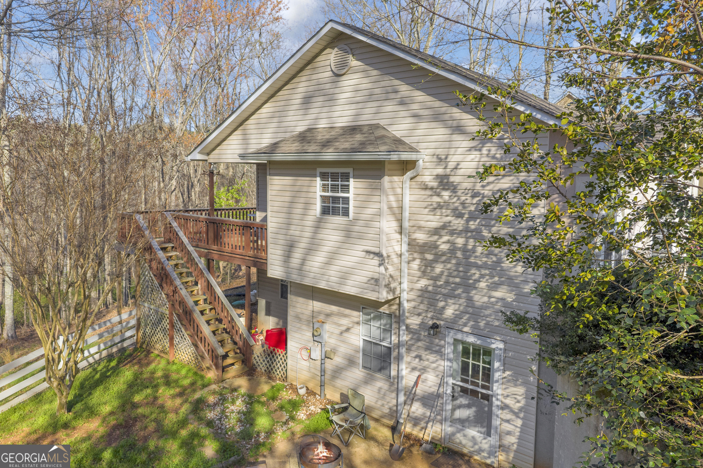 415 Ivory Drive Property Photo 3