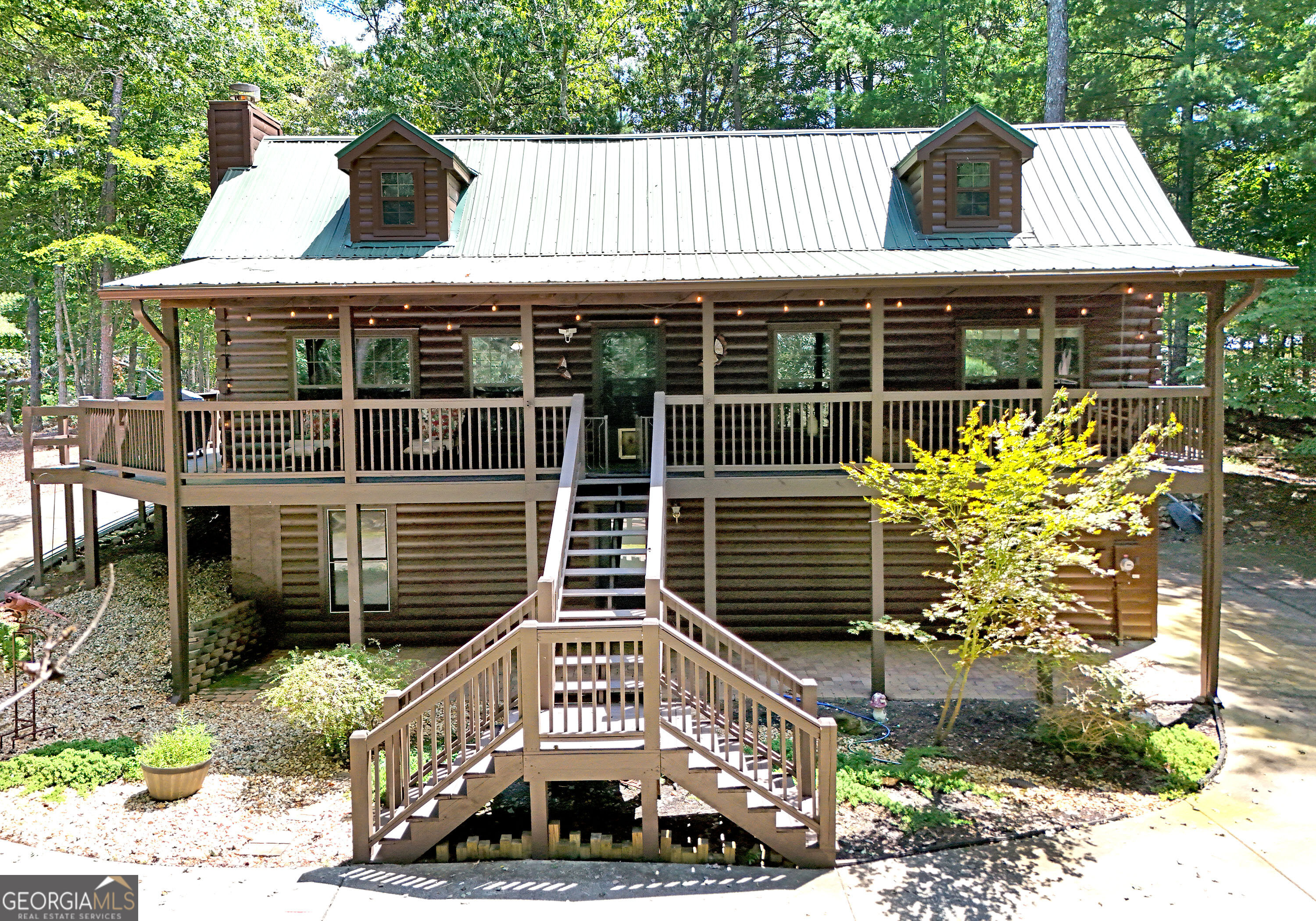 345 Acadia Drive Property Photo 1