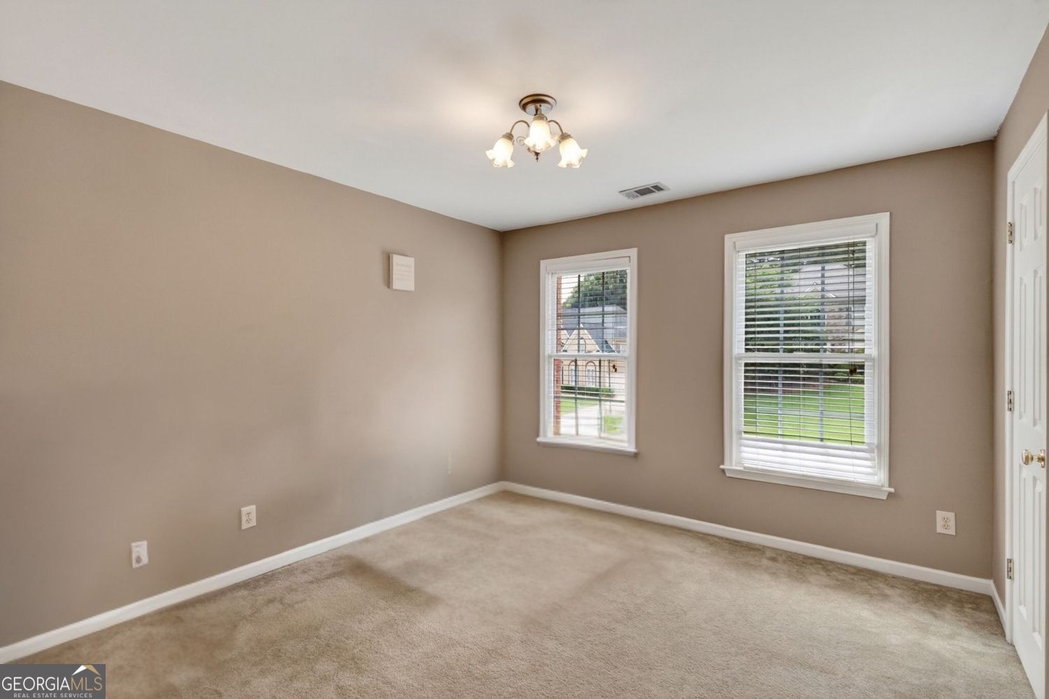 2456 Stonecroft Way Nw Property Photo 19