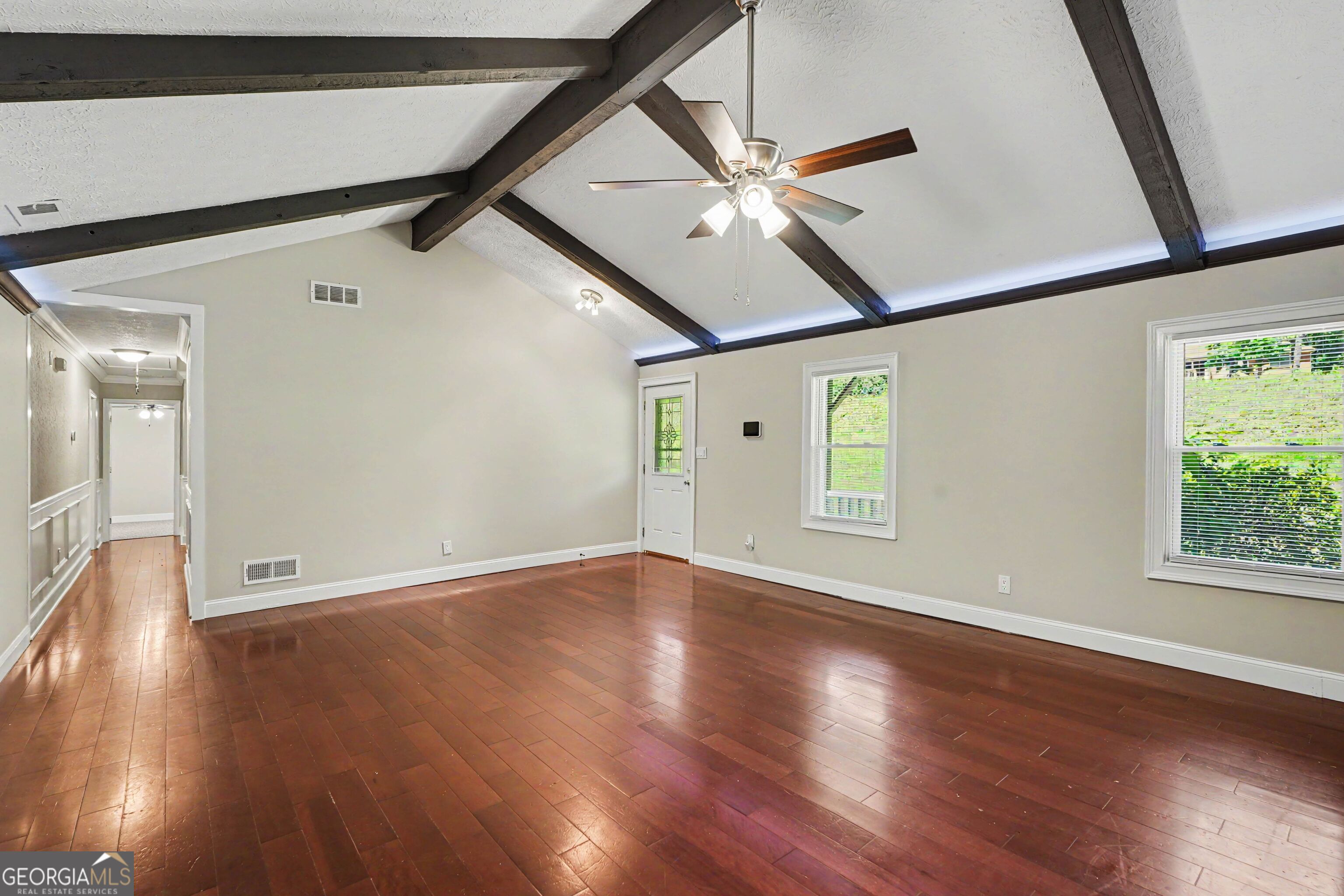 592 Henderson Road Property Photo 4