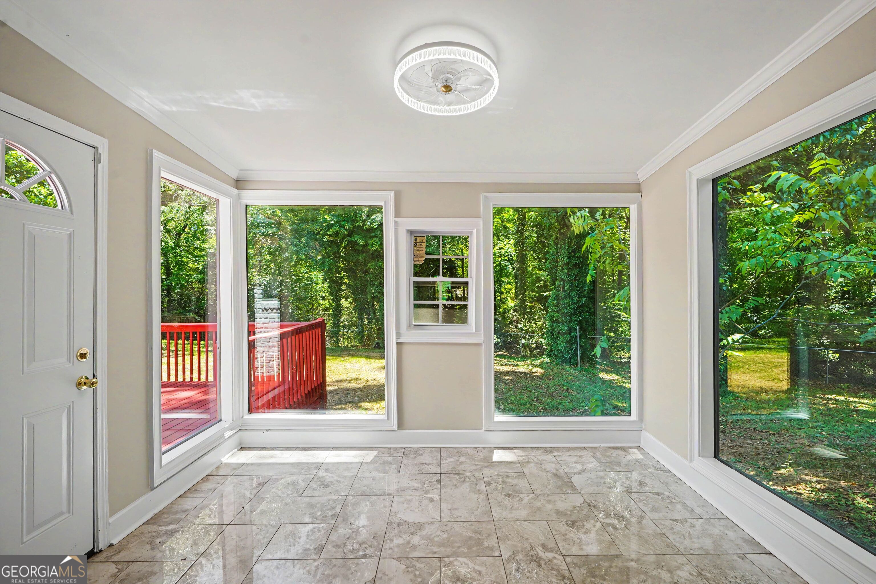 592 Henderson Road Property Photo 11