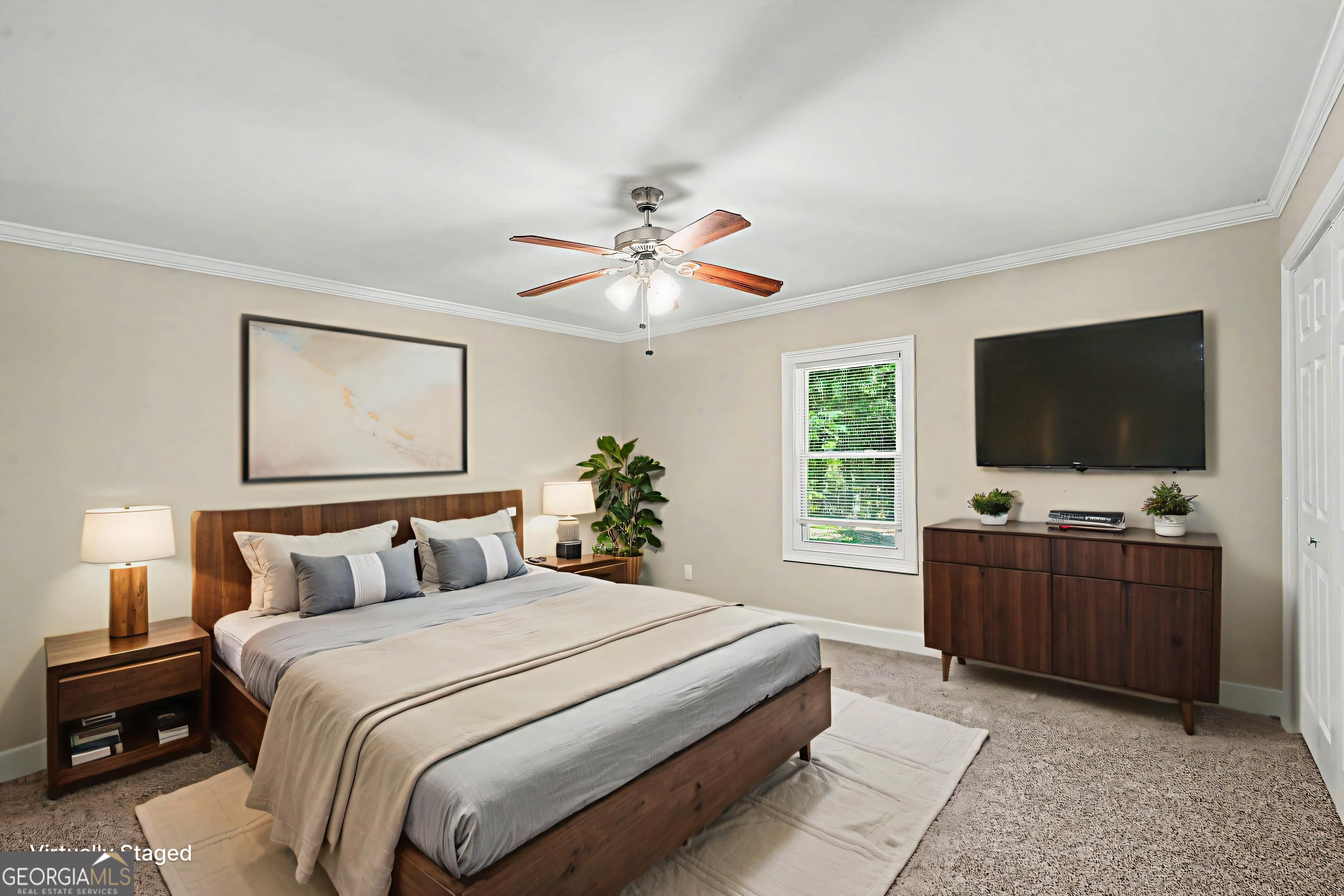 592 Henderson Road Property Photo 12