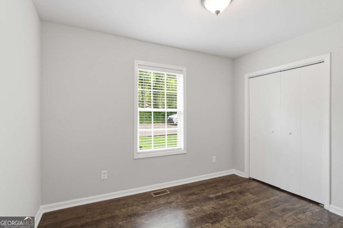 211 First Street Property Photo 15