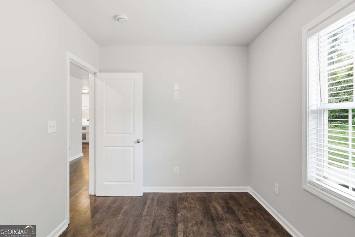 211 First Street Property Photo 16