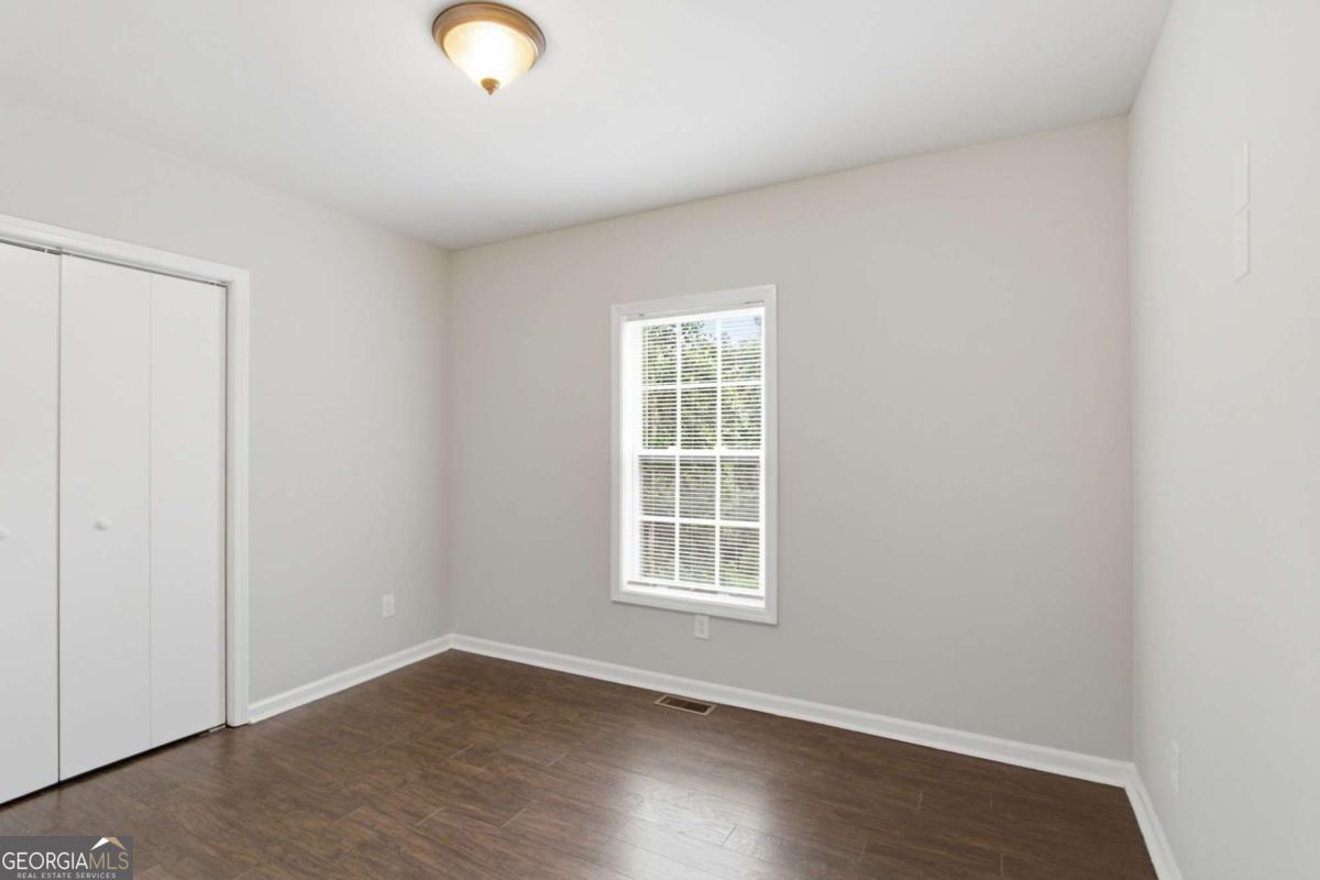 211 First Street Property Photo 17