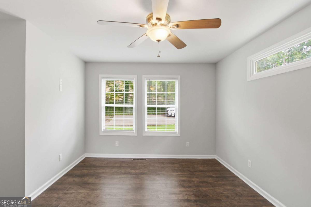 211 First Street Property Photo 19