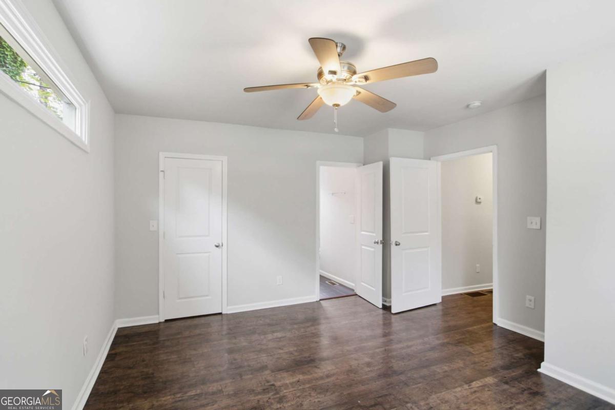 211 First Street Property Photo 20