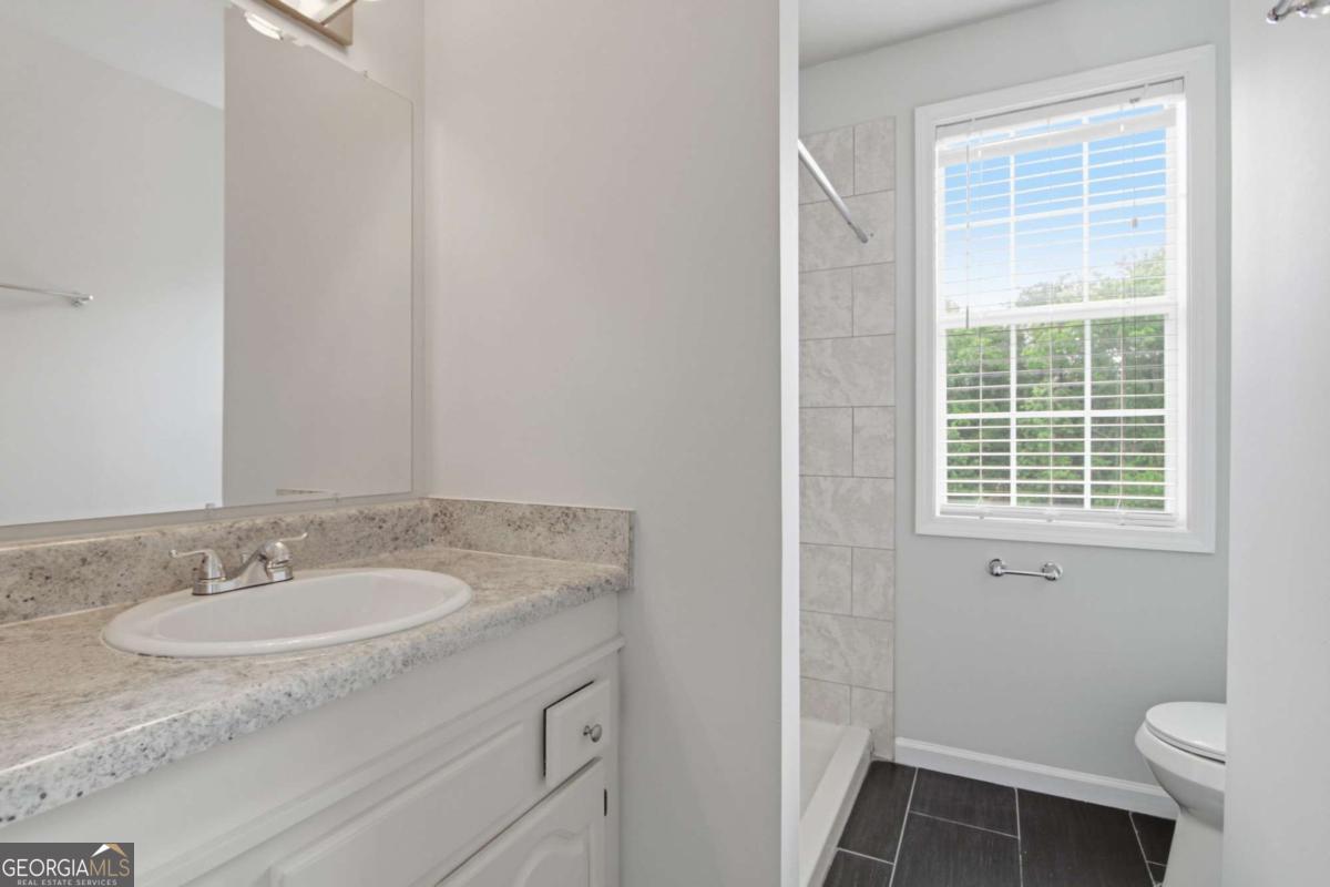 211 First Street Property Photo 21