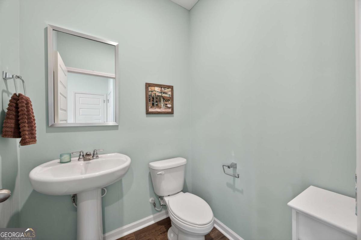 1740 Middle Brook Drive Property Photo 6
