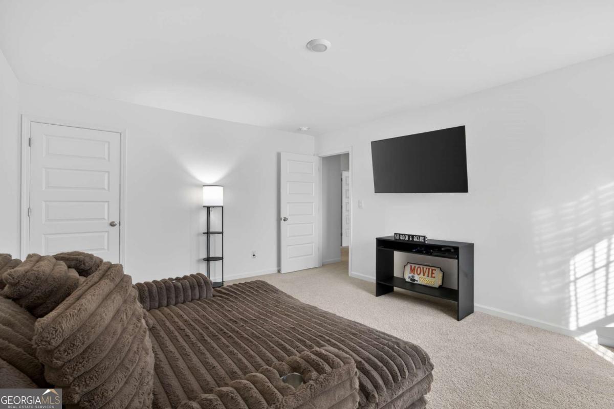 1740 Middle Brook Drive Property Photo 23
