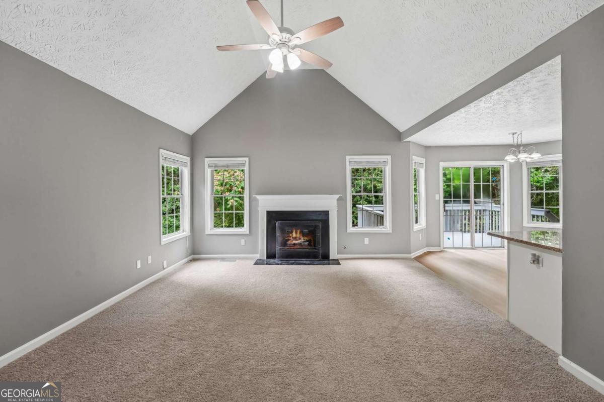 209 Eagle Glen Court Property Photo 4