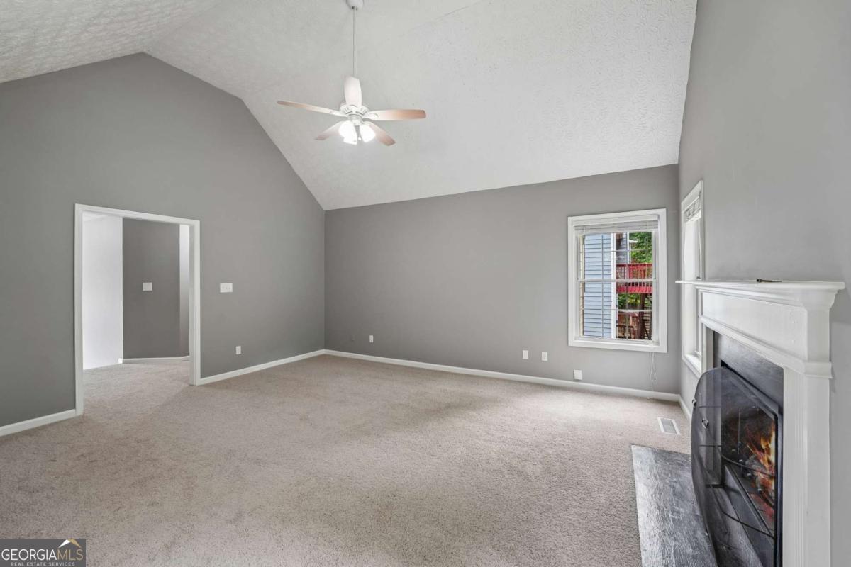 209 Eagle Glen Court Property Photo 5