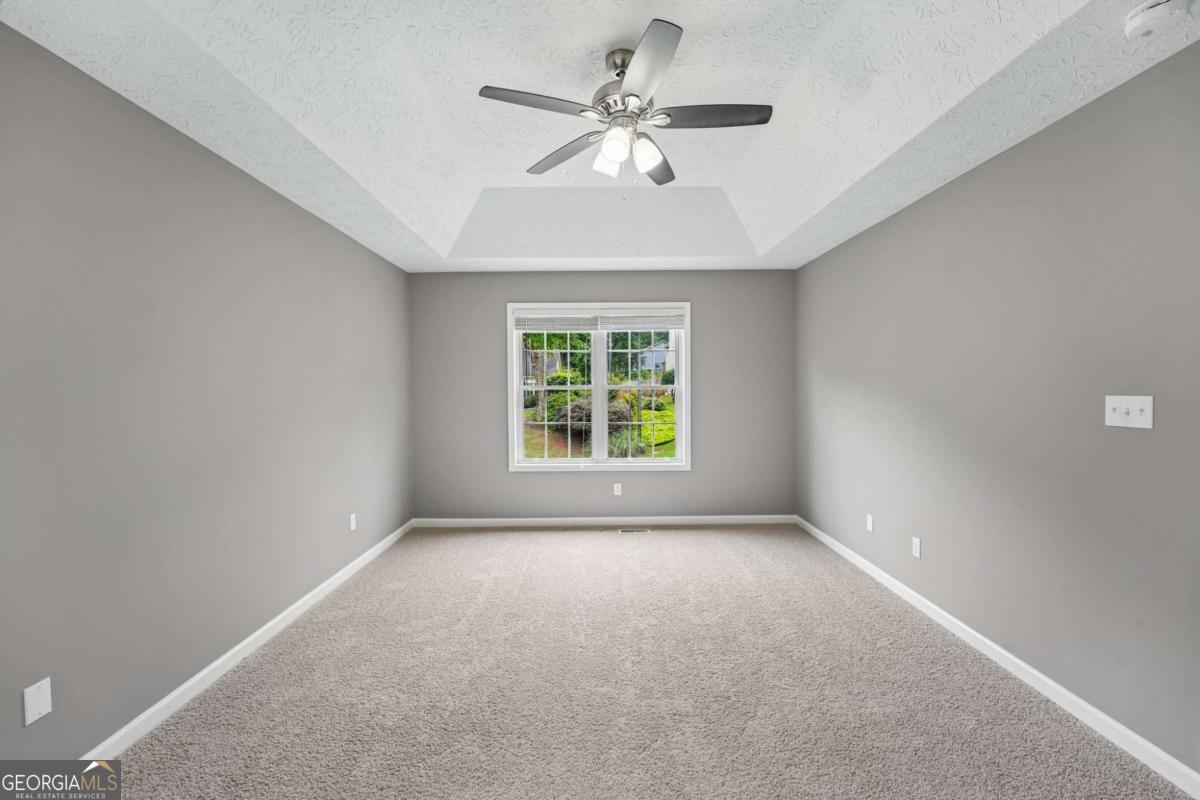 209 Eagle Glen Court Property Photo 11