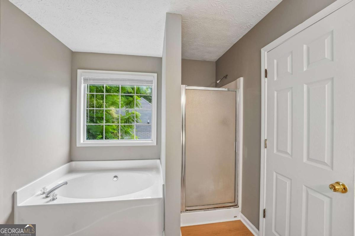 209 Eagle Glen Court Property Photo 14