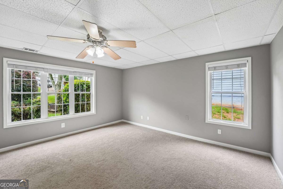 209 Eagle Glen Court Property Photo 20