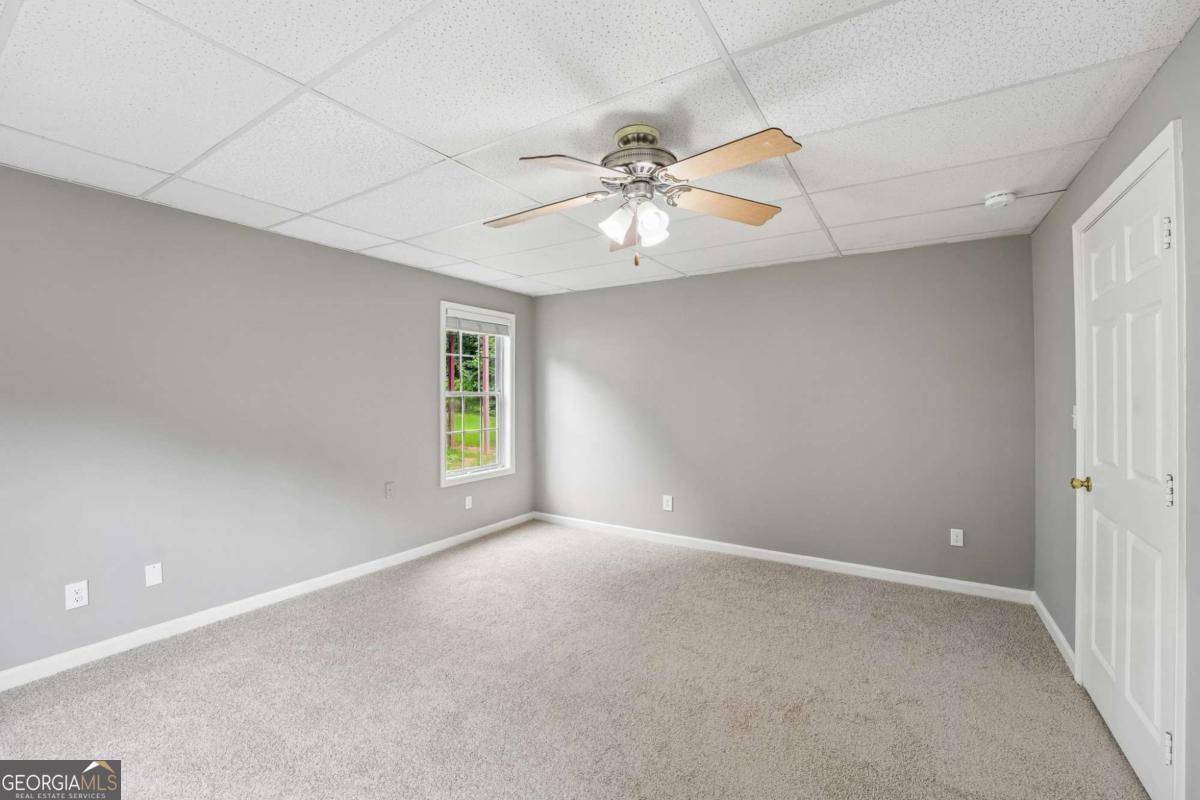 209 Eagle Glen Court Property Photo 21
