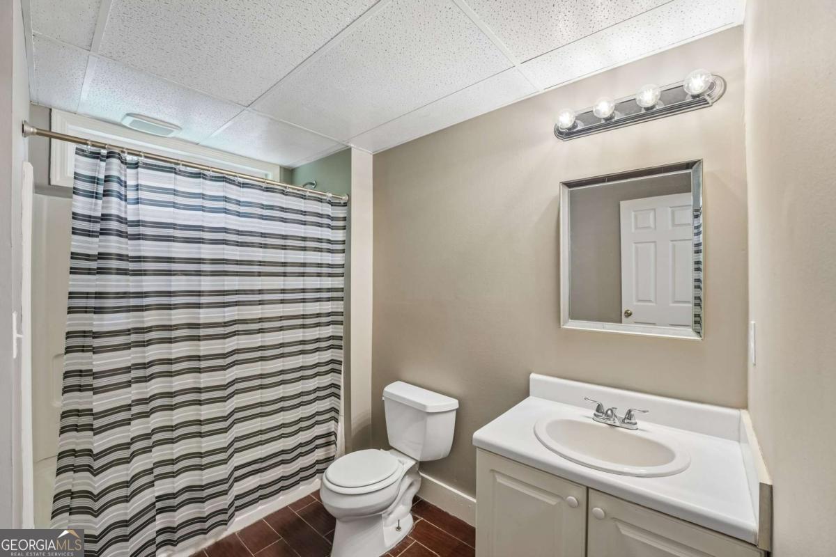 209 Eagle Glen Court Property Photo 22