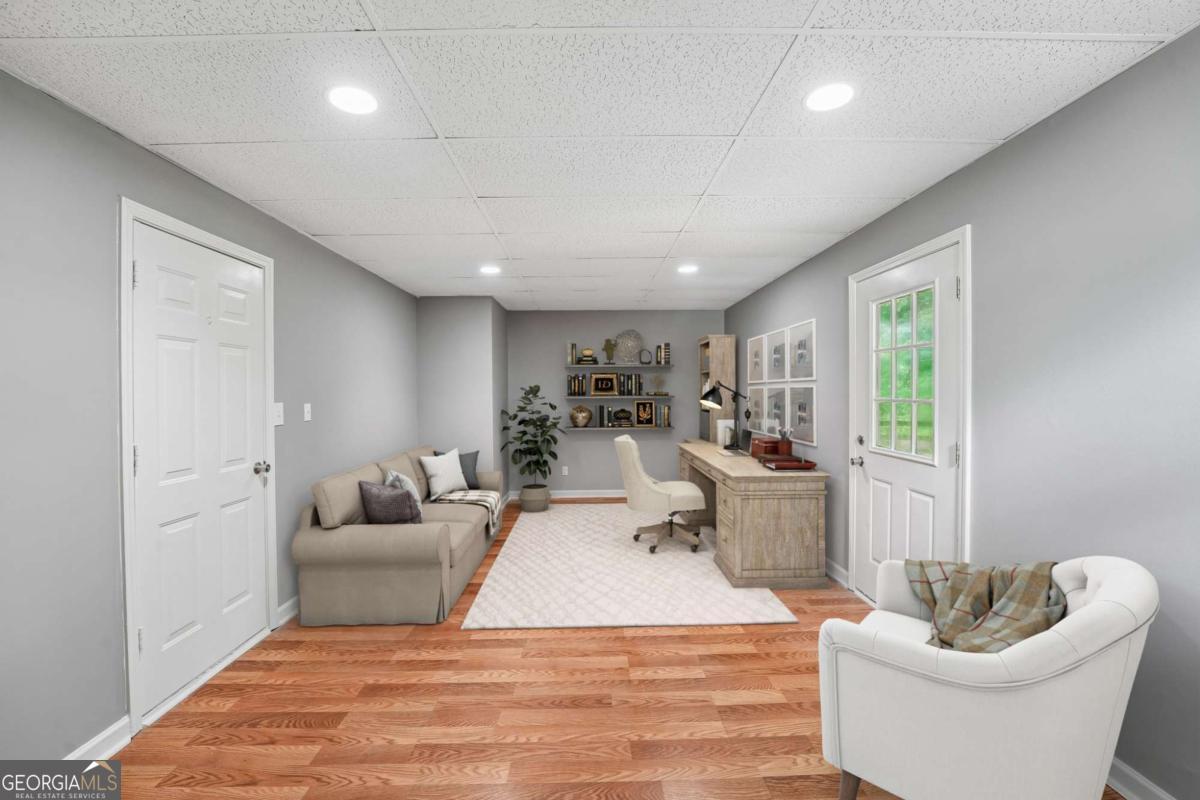 209 Eagle Glen Court Property Photo 23