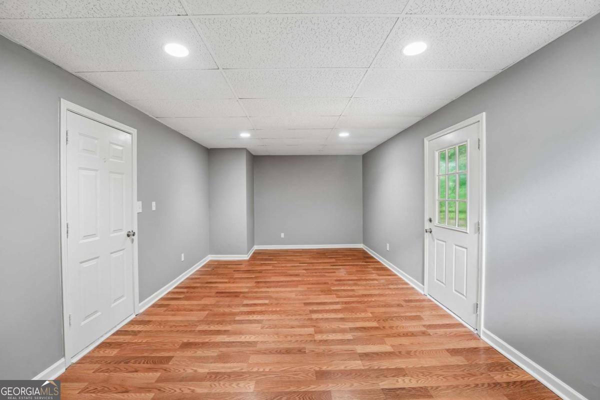 209 Eagle Glen Court Property Photo 24