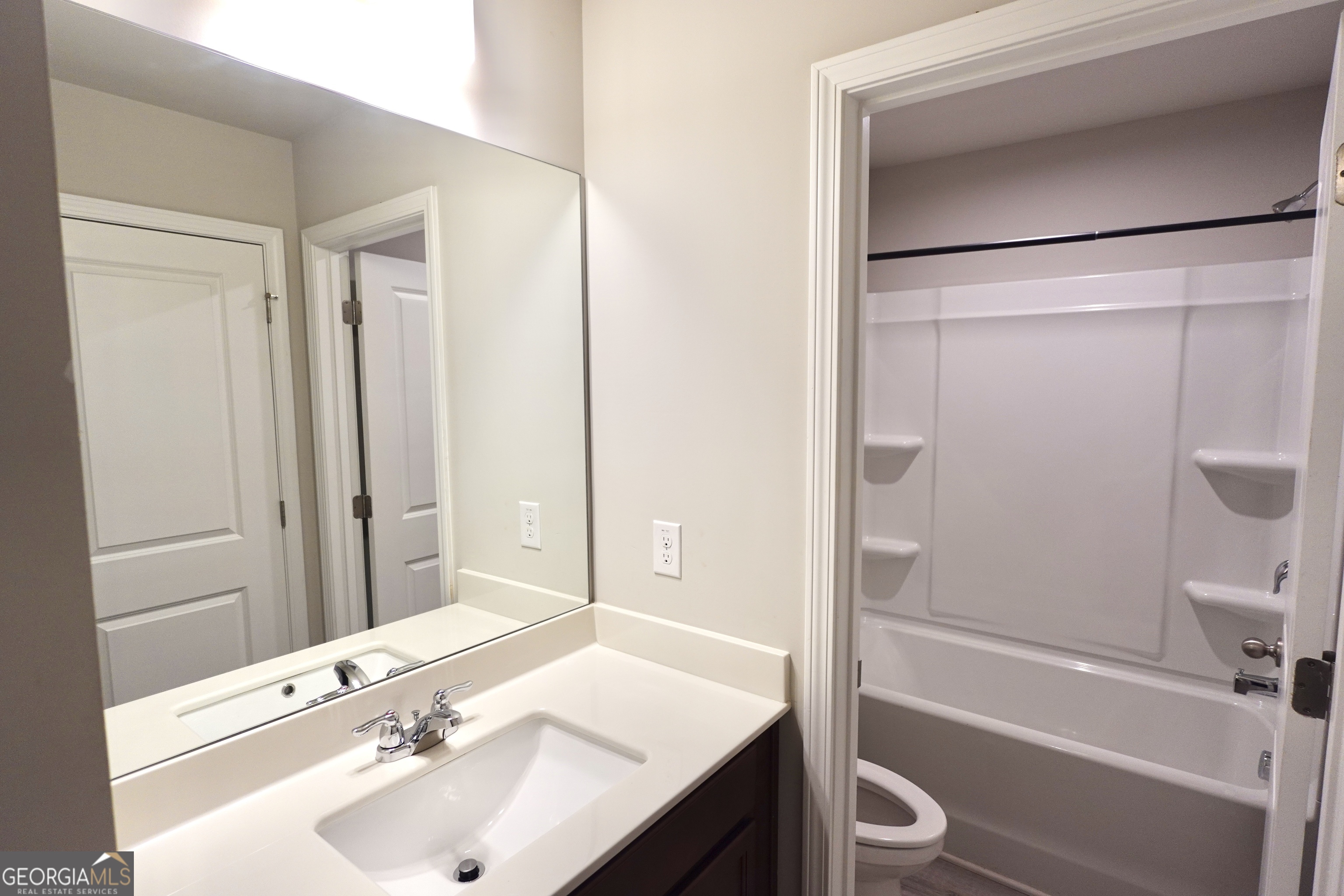 2537 Centennial Place Property Photo 24