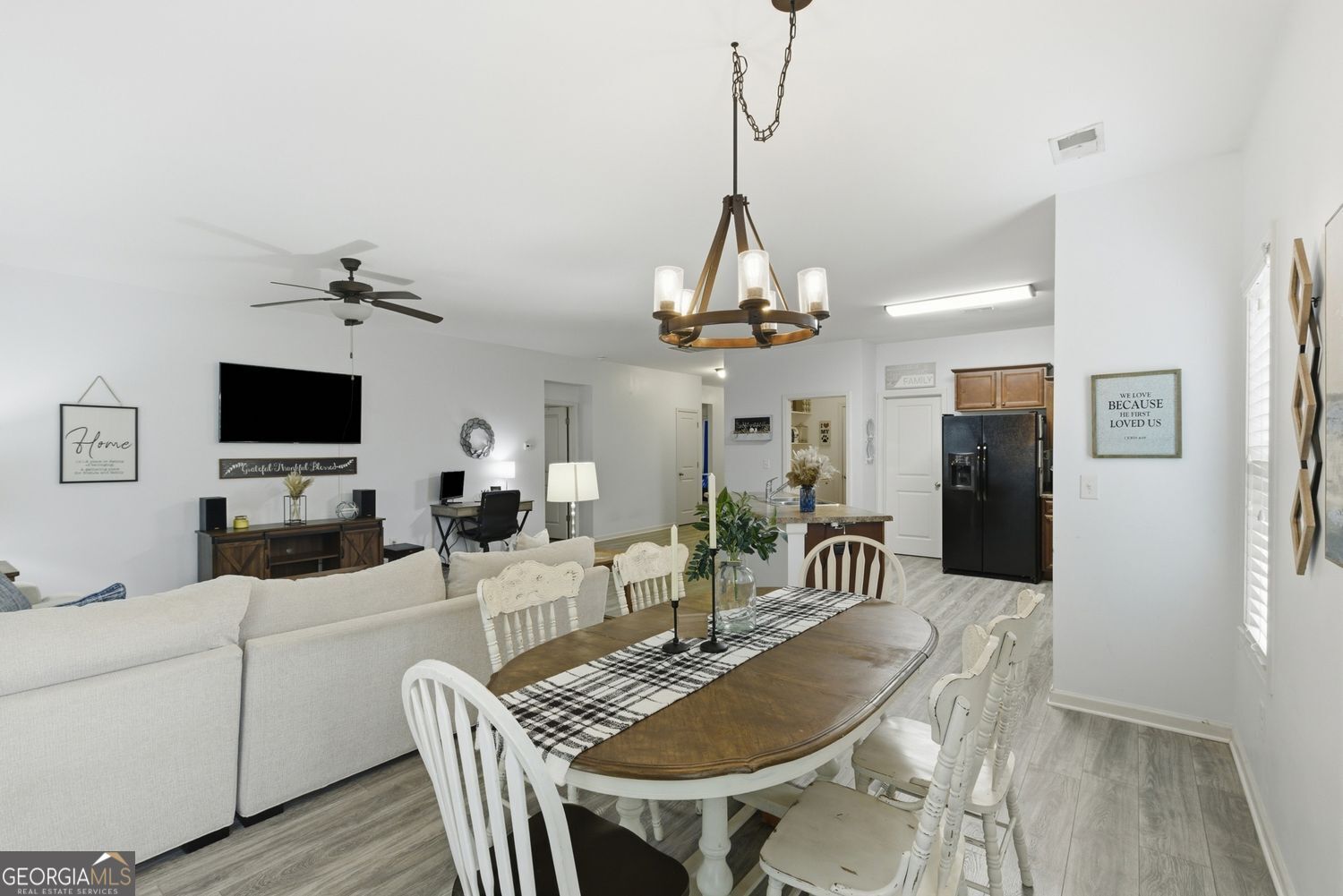 1048 Sutherland Drive Property Photo 20