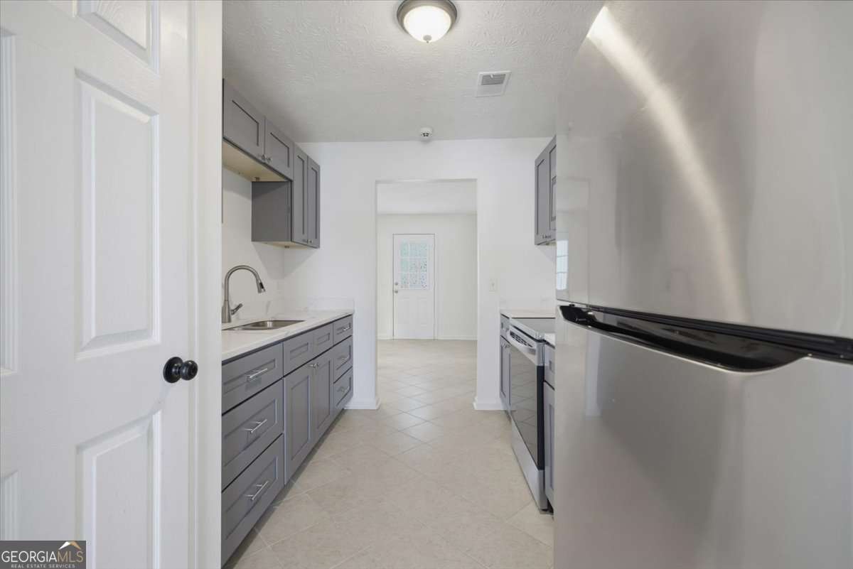 1324 Hollenbeck Lane Property Photo 8