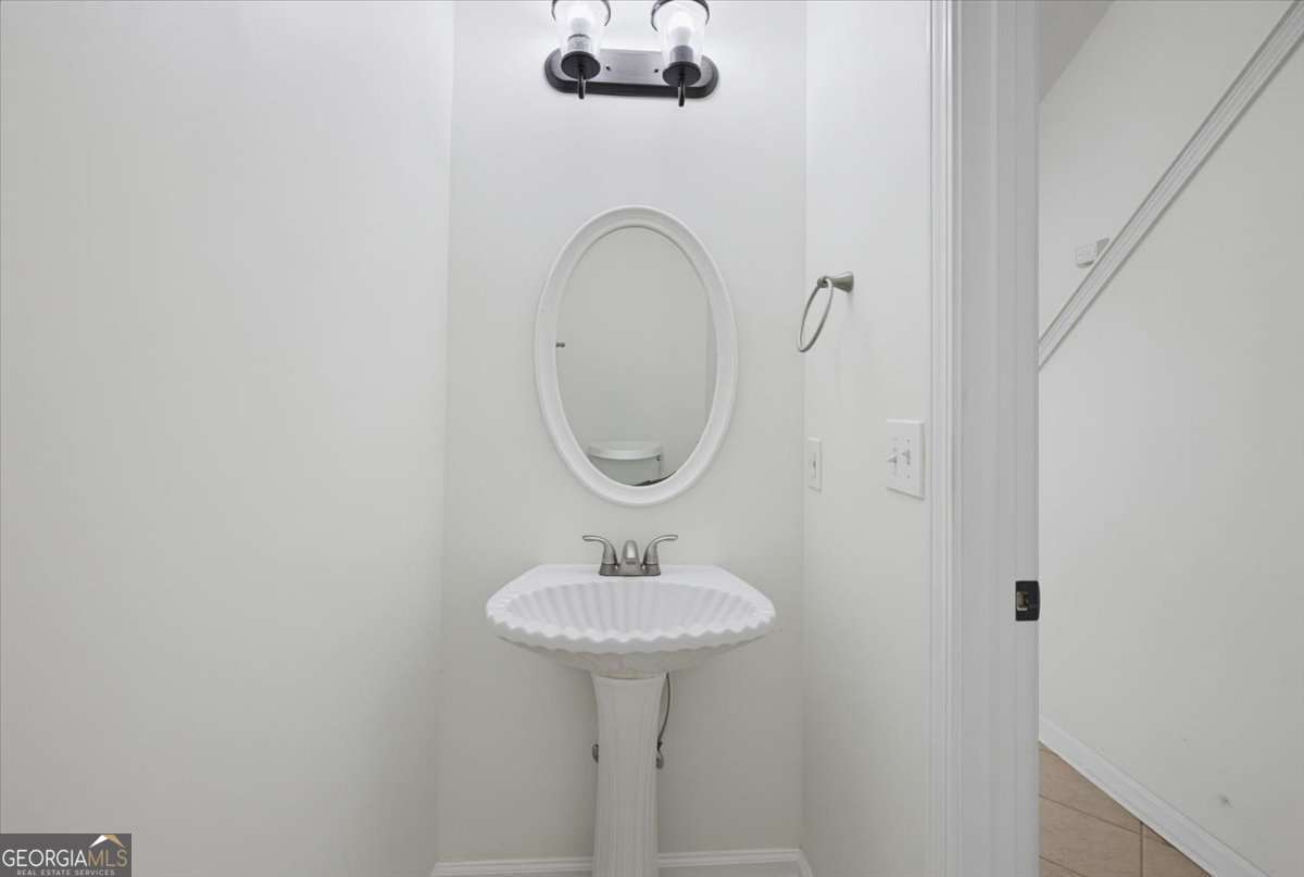 1324 Hollenbeck Lane Property Photo 14