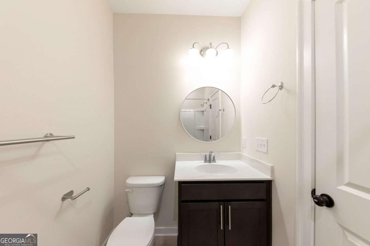 2130 Holtz Lane Property Photo 8