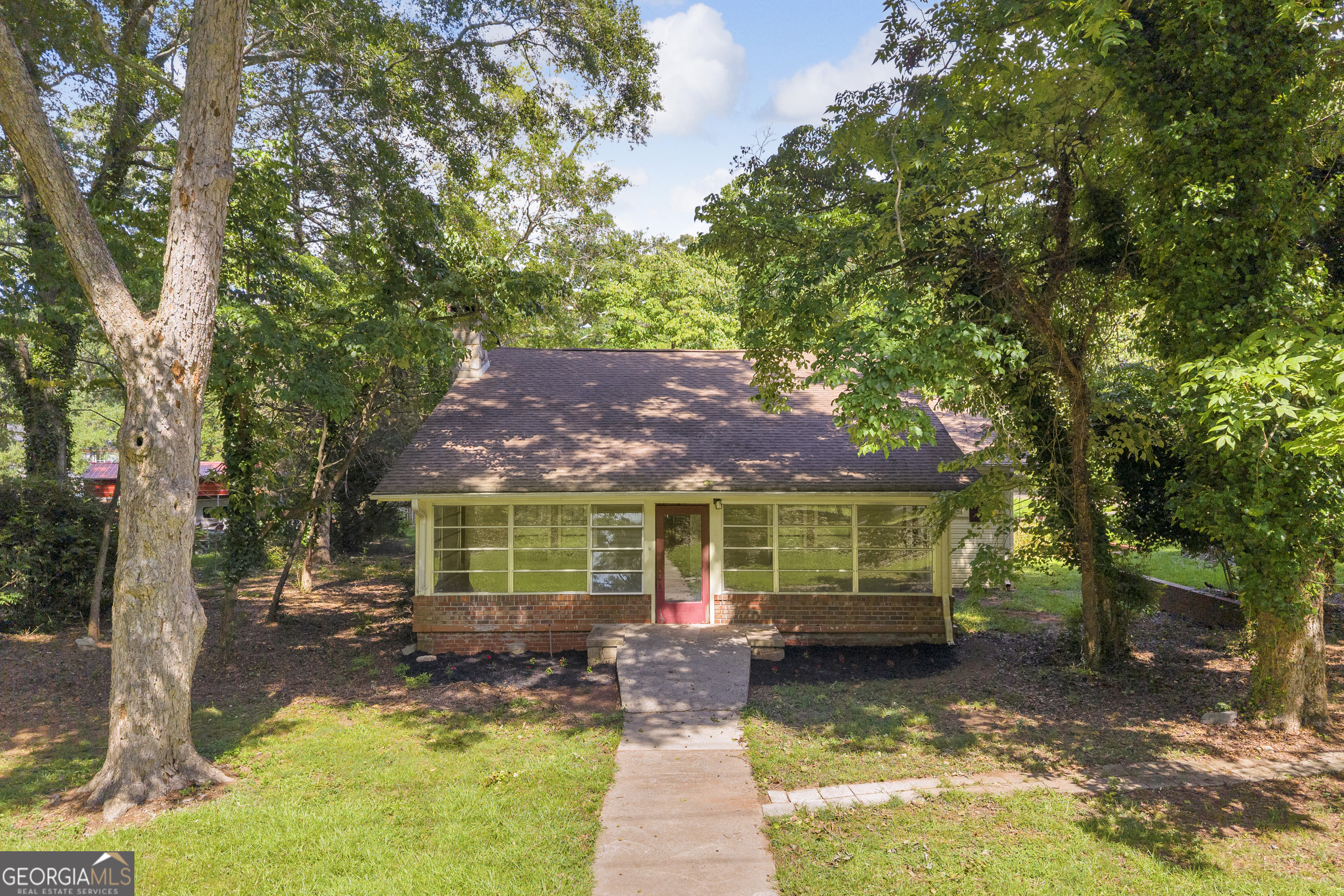 205 Athens Street Property Photo 1