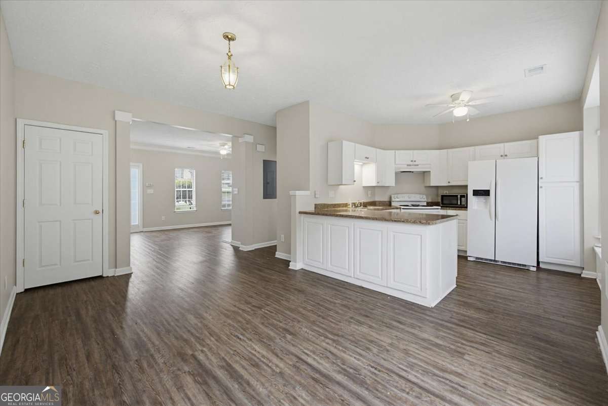 26 Hampton Drive Property Photo 9