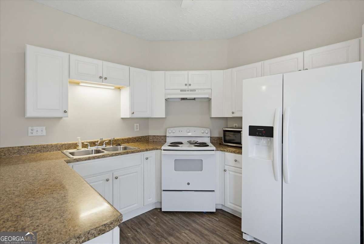 26 Hampton Drive Property Photo 11