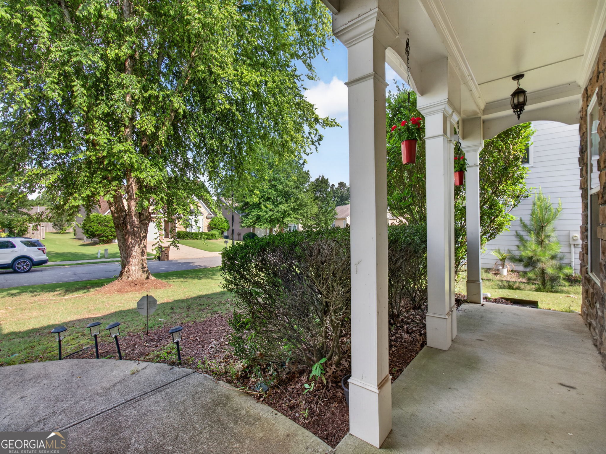 5135 Fieldgate Ridge Drive Property Photo 3