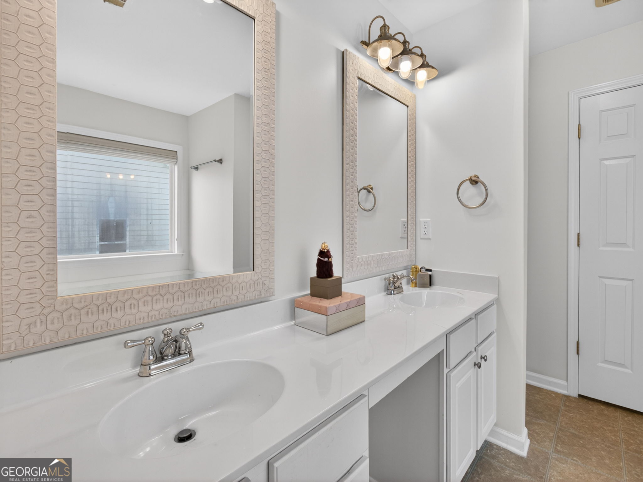 5135 Fieldgate Ridge Drive Property Photo 43