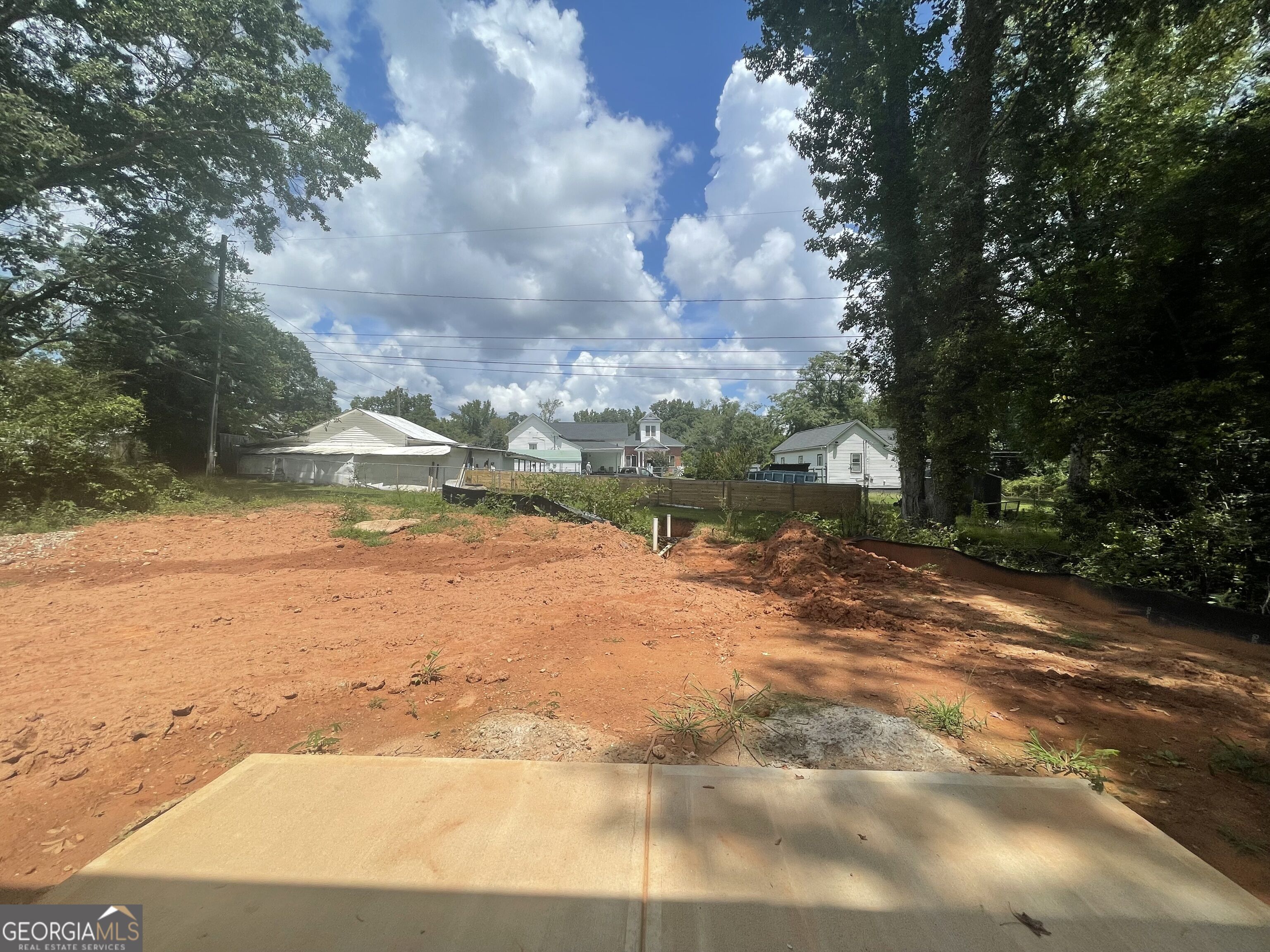 11 E Reynolds Street Property Photo 8
