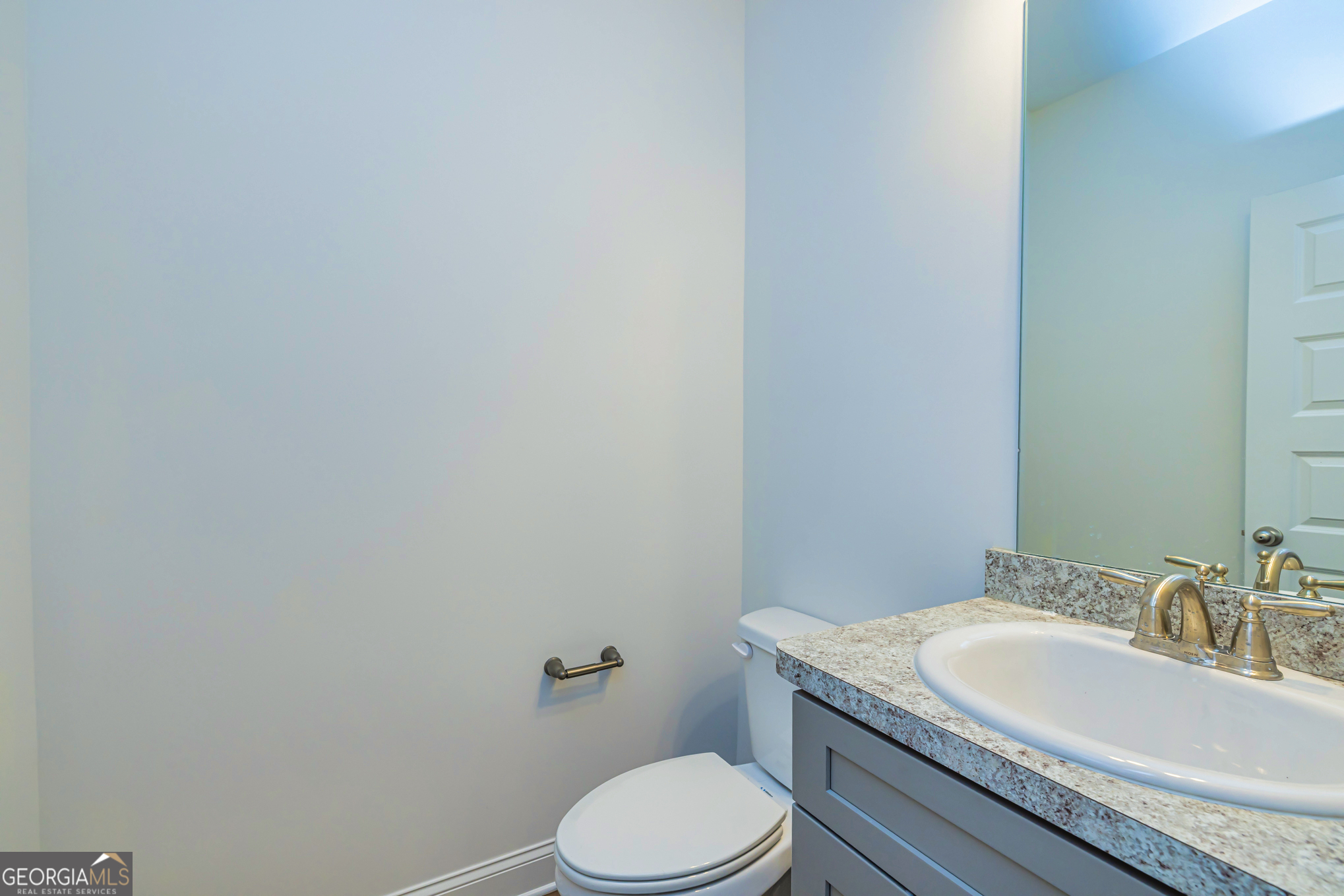 11 E Reynolds Street Property Photo 22